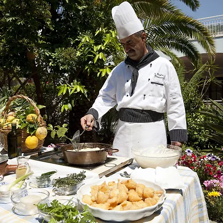 斯莫拉尔多温泉公园酒店 酒店 巴拉诺迪斯基亚